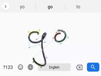 字母g可以用图中的黄色、蓝色、粉色和绿色点来表示四条三次贝塞尔曲线的序列